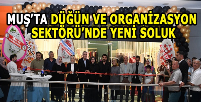 Muş’ta düğün ve organizasyon sektörüne yeni soluk: Yöresel kıyafet mağazası açıldı