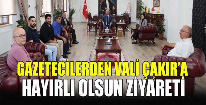 Muş’ta gazetecilerden Vali Çakır’a hayırlı olsun ziyareti: Gece gündüz çalışıp şehrimizi geliştireceğiz