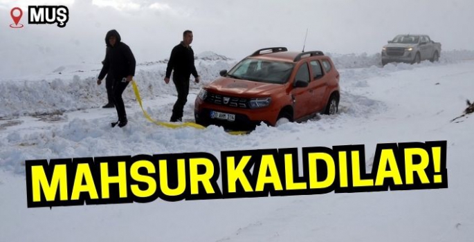 Muş'ta kar bastırdı: Mahsur kalanlar için seferber oldular!