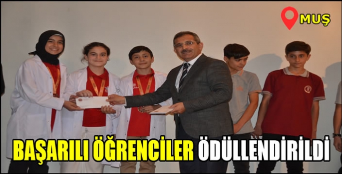 Muş Vakfı’ndan başarılı öğrencilere ödül