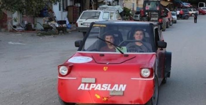 Öğrencilerin tasarladığı araca Malazgirt Zaferi’nin kahramanı Alparslan adı verildi