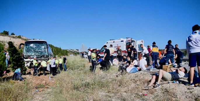 Otobüs kazası: Yaralı sayısı 41'e yükseldi