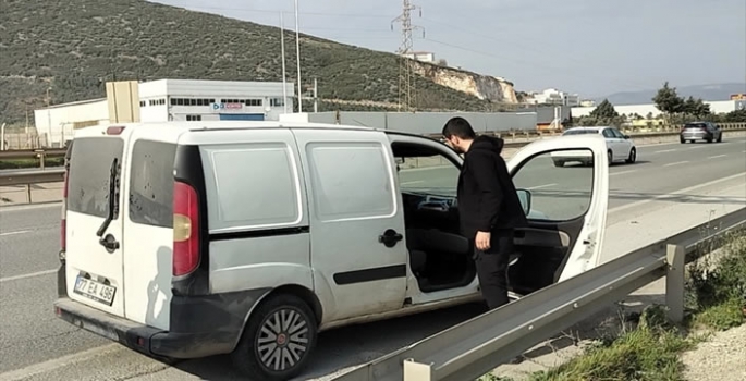 Park halindeki araçta baygın bulunan kişi hastanede öldü