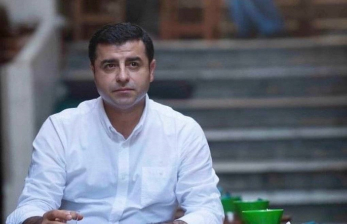 Selahattin Demirtaş, HDP'nin aday çıkarmama kararına giden süreci anlattı