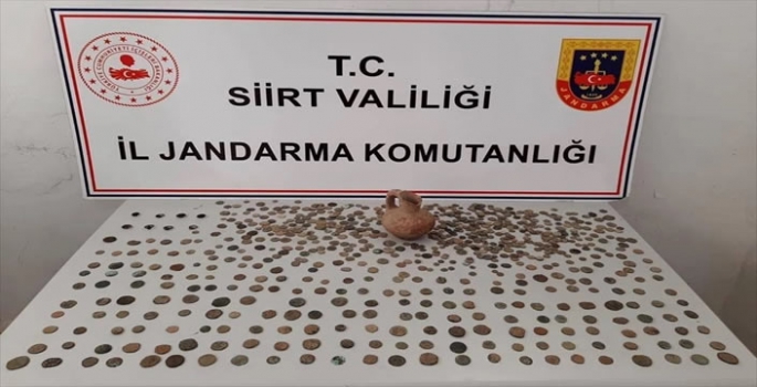 Siirt’te operasyonda 930 sikke ve tarihi eserler ele geçirildi