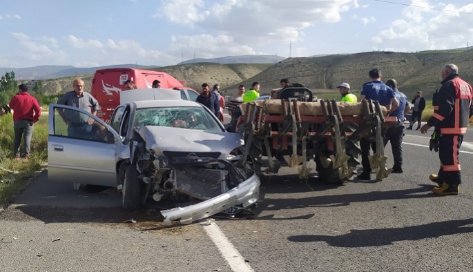 Trafik kazasında 1 kişi öldü, 1 kişi yaralandı