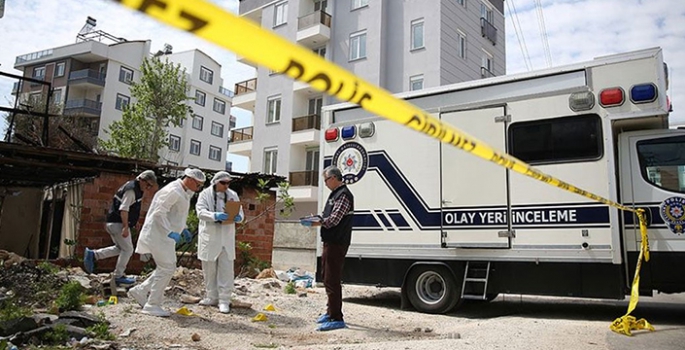 Tüfekle oynayan 7 yaşındaki çocuk annesini öldürdü