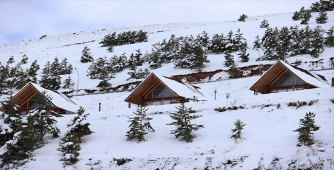 Türkiye'de kayak heyecanı bu sezon da en erken Palandöken'de başlayacak