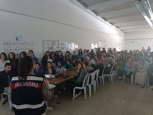 Van'da annelere uyuşturucuyla mücadele eğitimi verildi