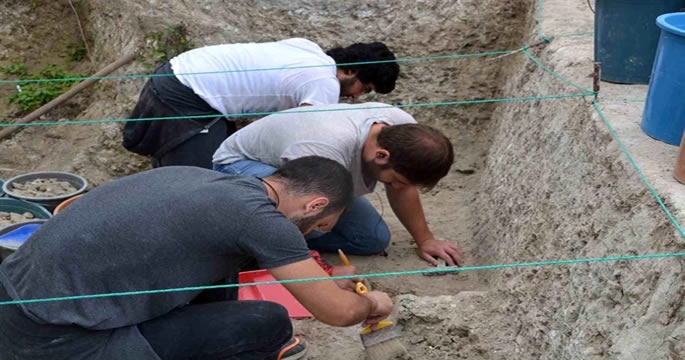 Yol çalışmaları sırasında tarihi fosil yatağı bulundu