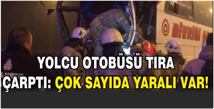 Yolcu otobüsü tıra çarptı: 19 kişi yaralandı