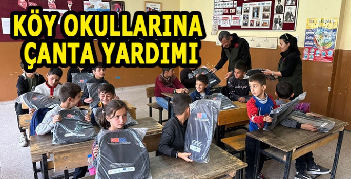 Yüksekova'da köy çocuklarına okul çantası dağıtıldı 