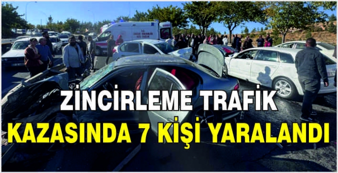 Zincirleme trafik kazasında 7 kişi yaralandı