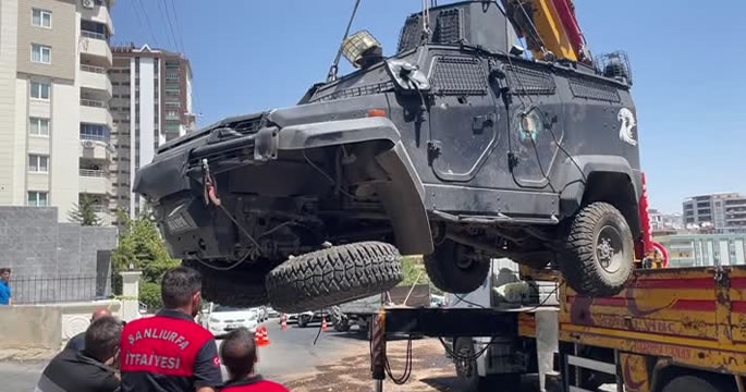 Zırhlı polis aracının devrilmesi sonucu 1 polis şehit oldu