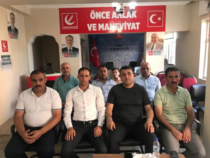 Yeniden Refah Partisi Muş'ta sahaya iniyor.